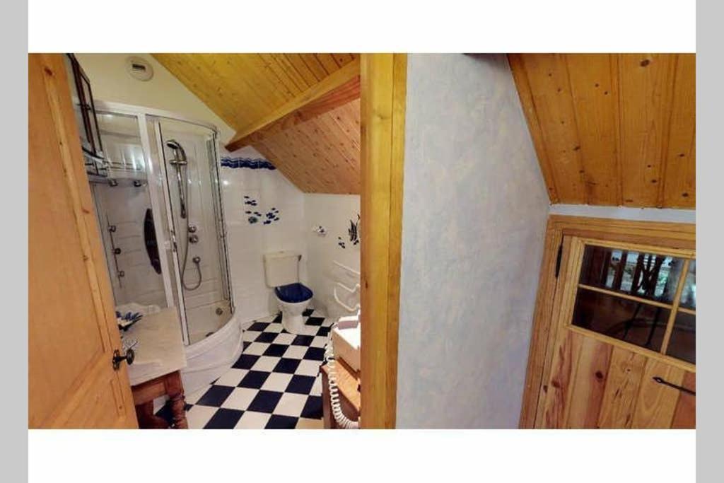 La Grange De Salvaneix Gite Pour 15 Personnes 7 Chambres Avec 6 Sdb-6Wc Sarran Exterior photo